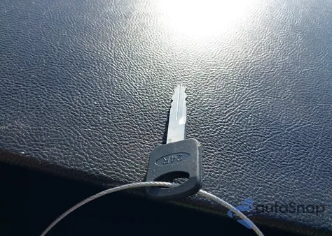 2015 Ford Police Interceptor z USA, uszkodzony, nr VIN 1FAHP2MK8FG105008